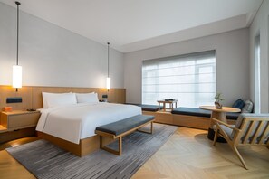 Phòng | Minibar, két bảo mật tại phòng, bàn 