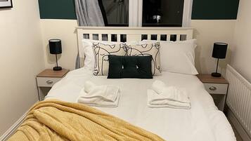 3 bedrooms, WiFi, bed sheets