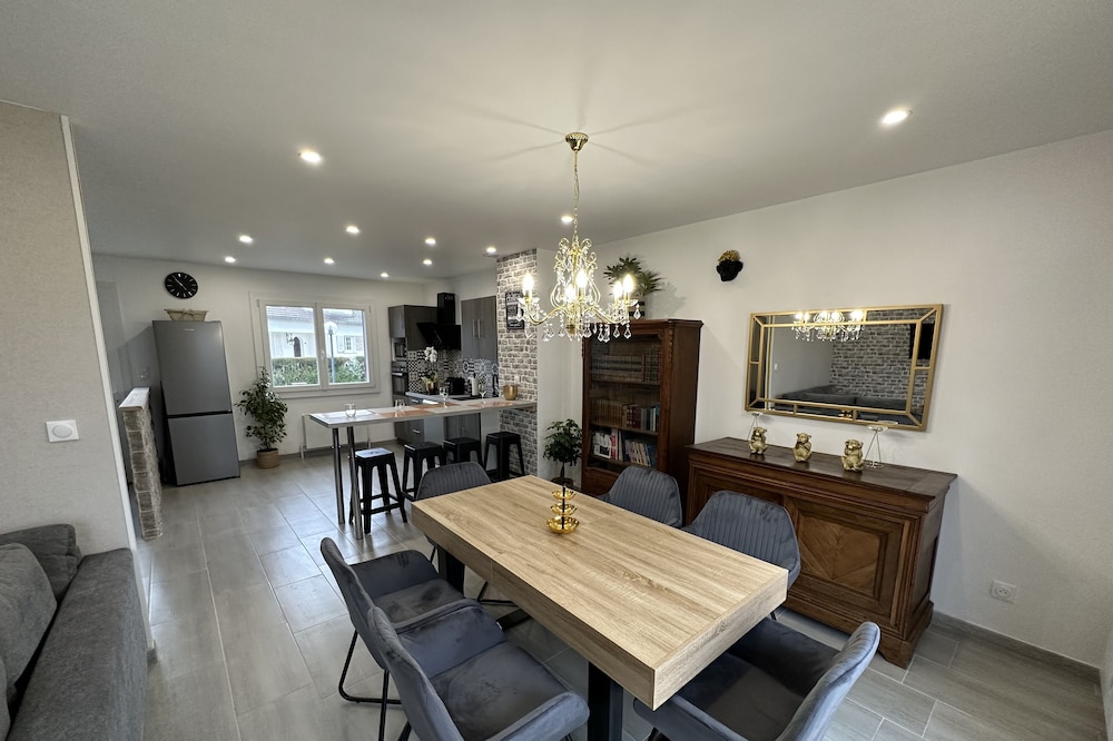Agréable Maison Avec Jardin et Balcon à Joinville