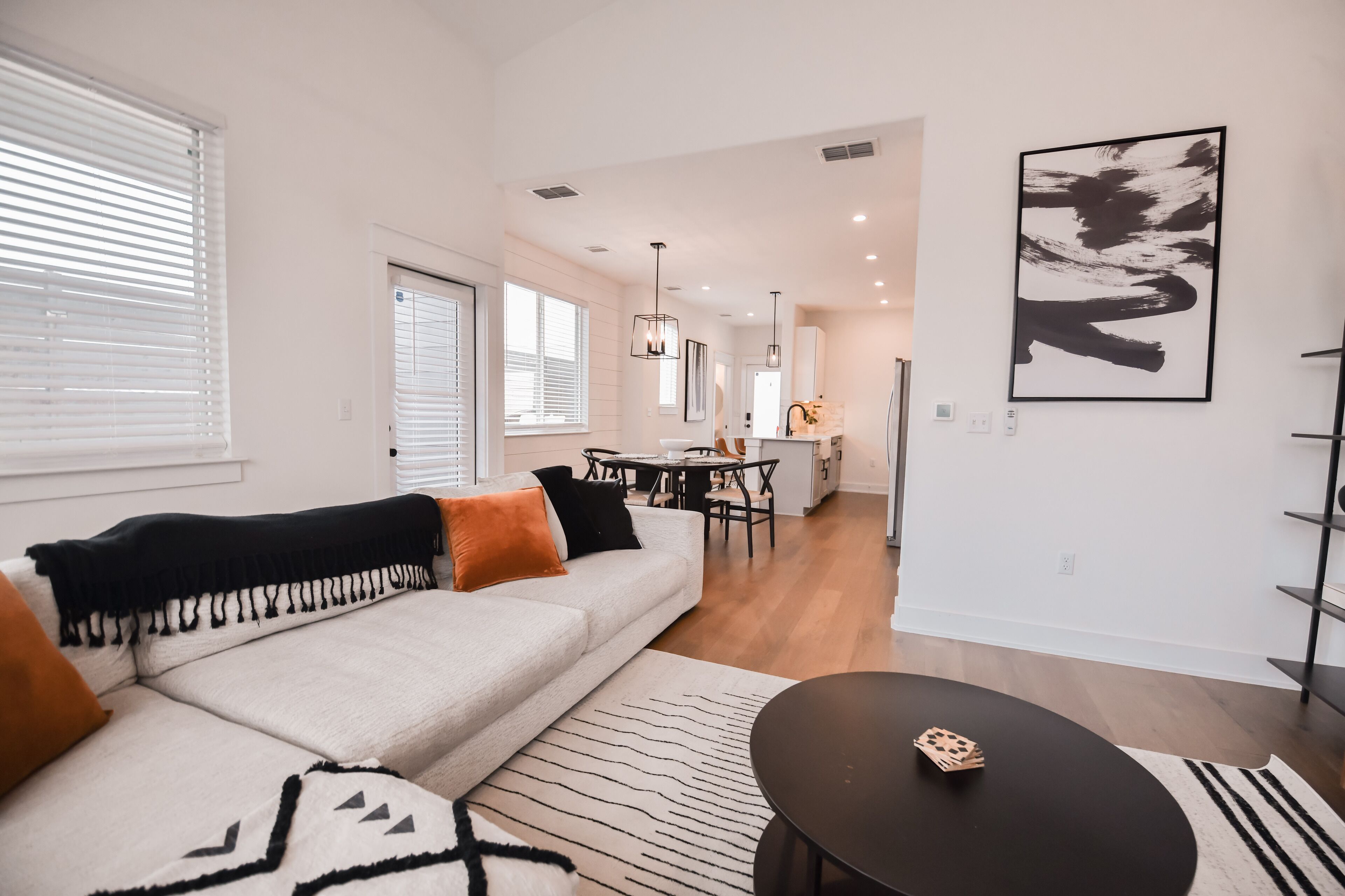 Contemporary Casa Casey ATX