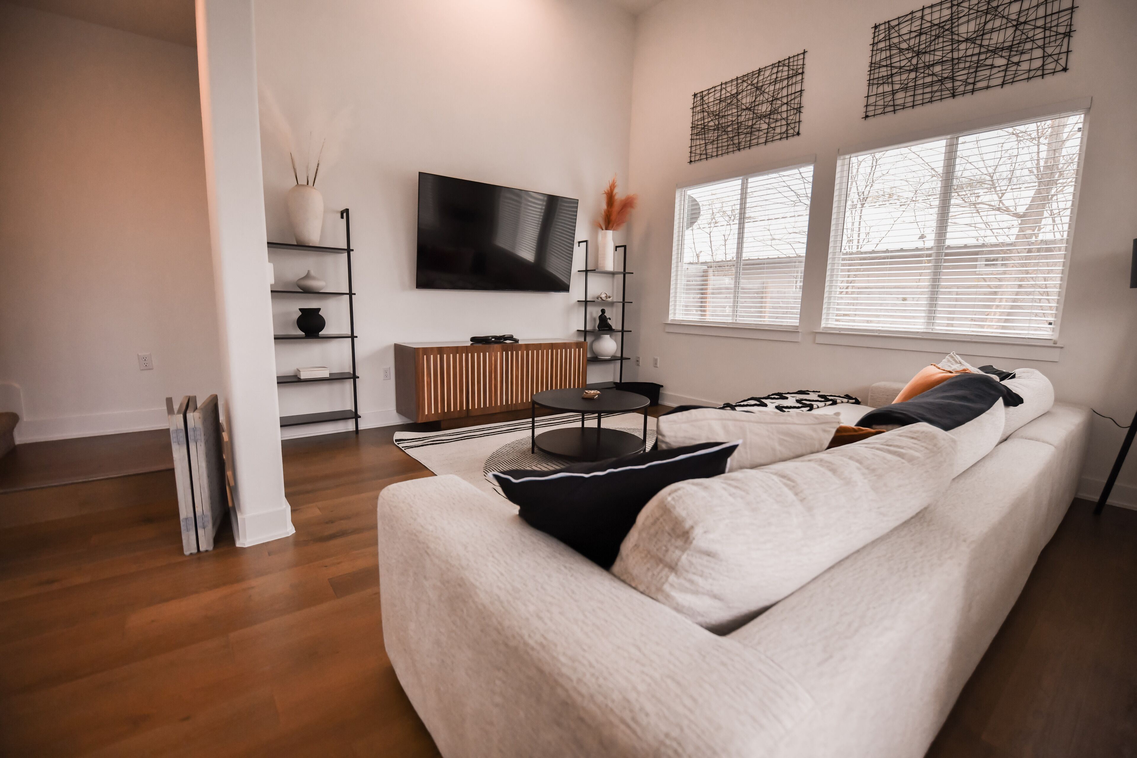 Contemporary Casa Casey ATX