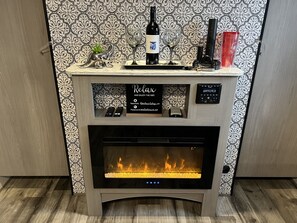 Interior - Enjoy an unforgettable vacations in this beautiful brand new RV . (Bradenton)