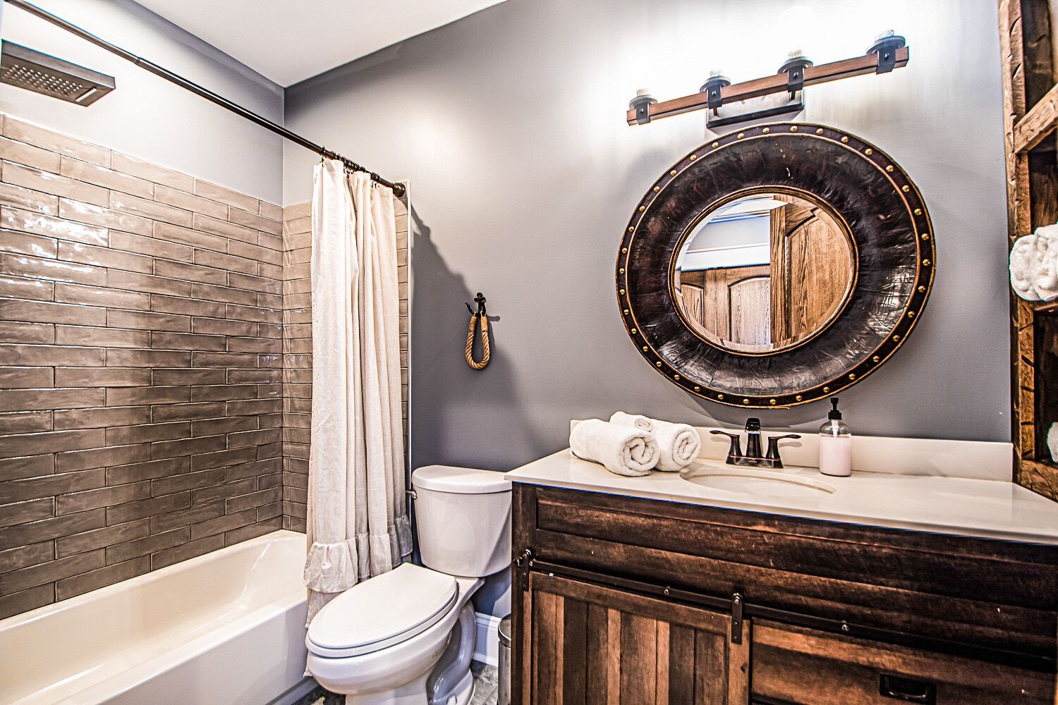 Pirate's Cove River Front Oasis, Group Adventure