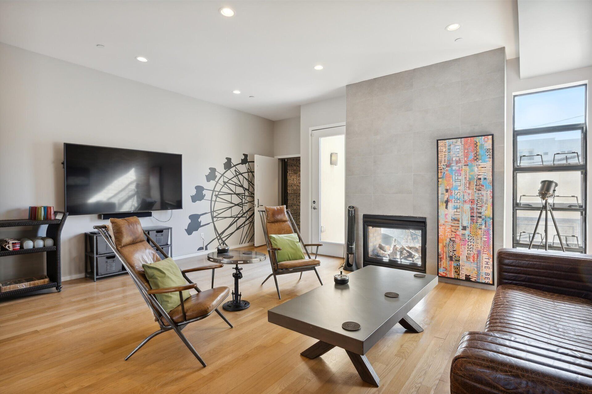 Modern Lux! Walk to RiNo’s best bars & restaurants. 