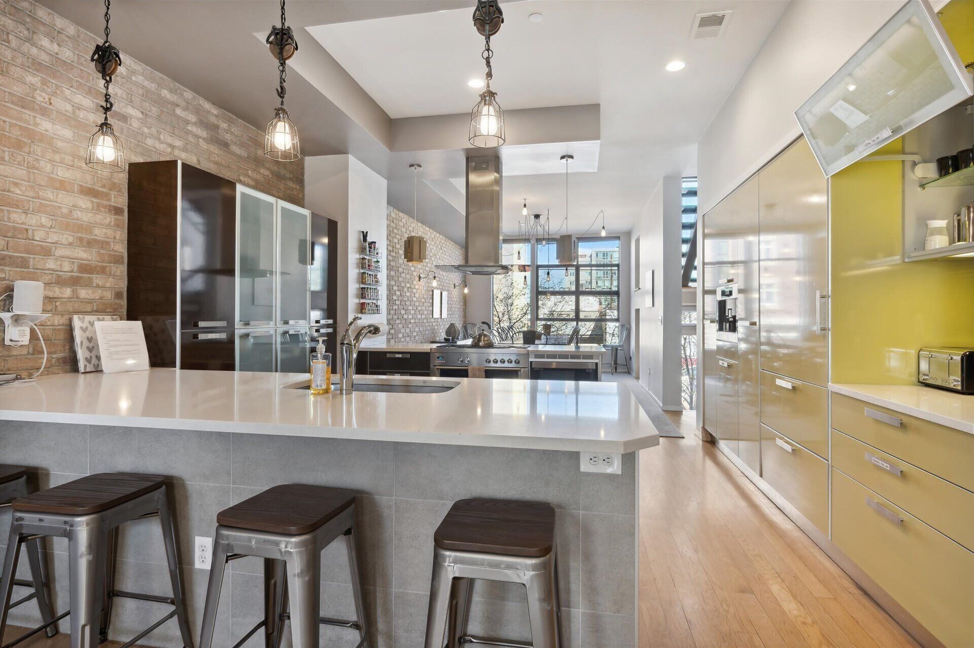 Modern Lux! Walk to RiNo’s best bars & restaurants. 