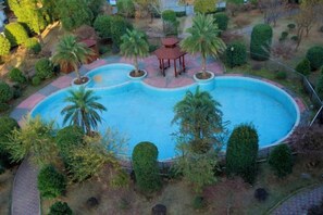 Pool - Houde Hotel (Yifeng)