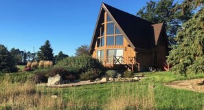 Exterior - Relaxing Riverview Cabin with Scenic Hot Tub (Canton)