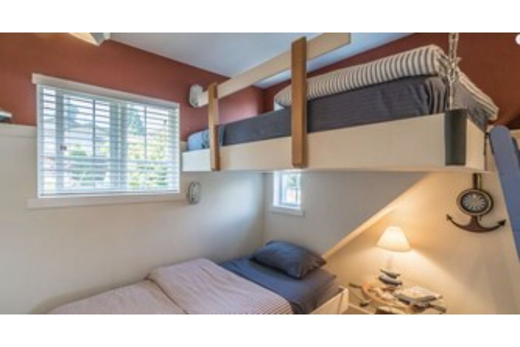 On Qualicum beach, 3 bedroom fully remodeled heritage home