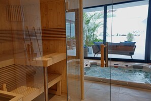 Sauna seca, sauna a vapor