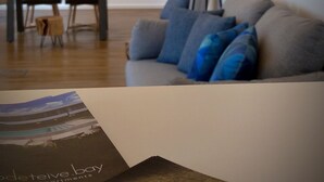 Unclassified image, 5 of 17, button - Pero de teive Bay Apartments Hotel (Ponta Delgada)