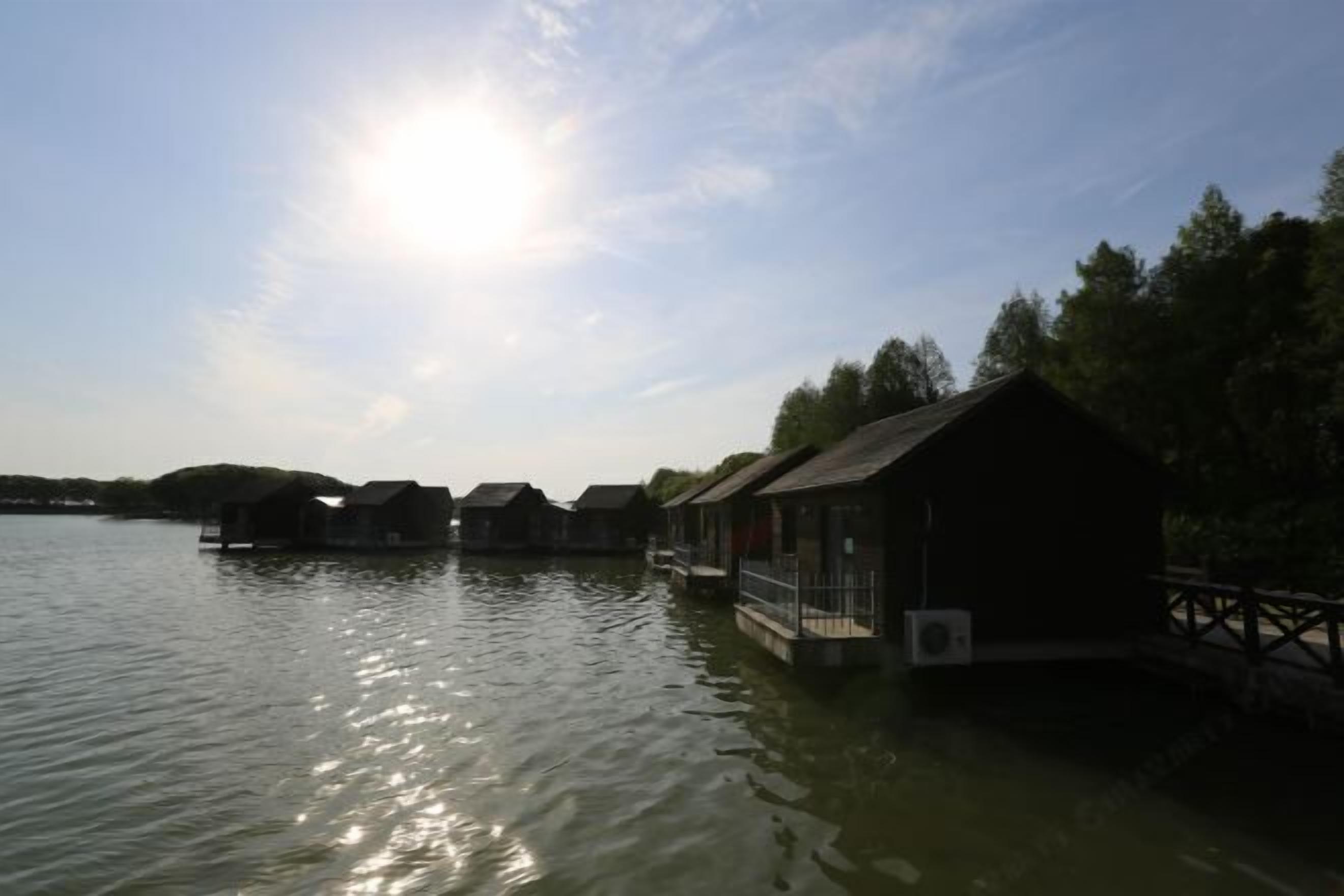 Ngoại thất