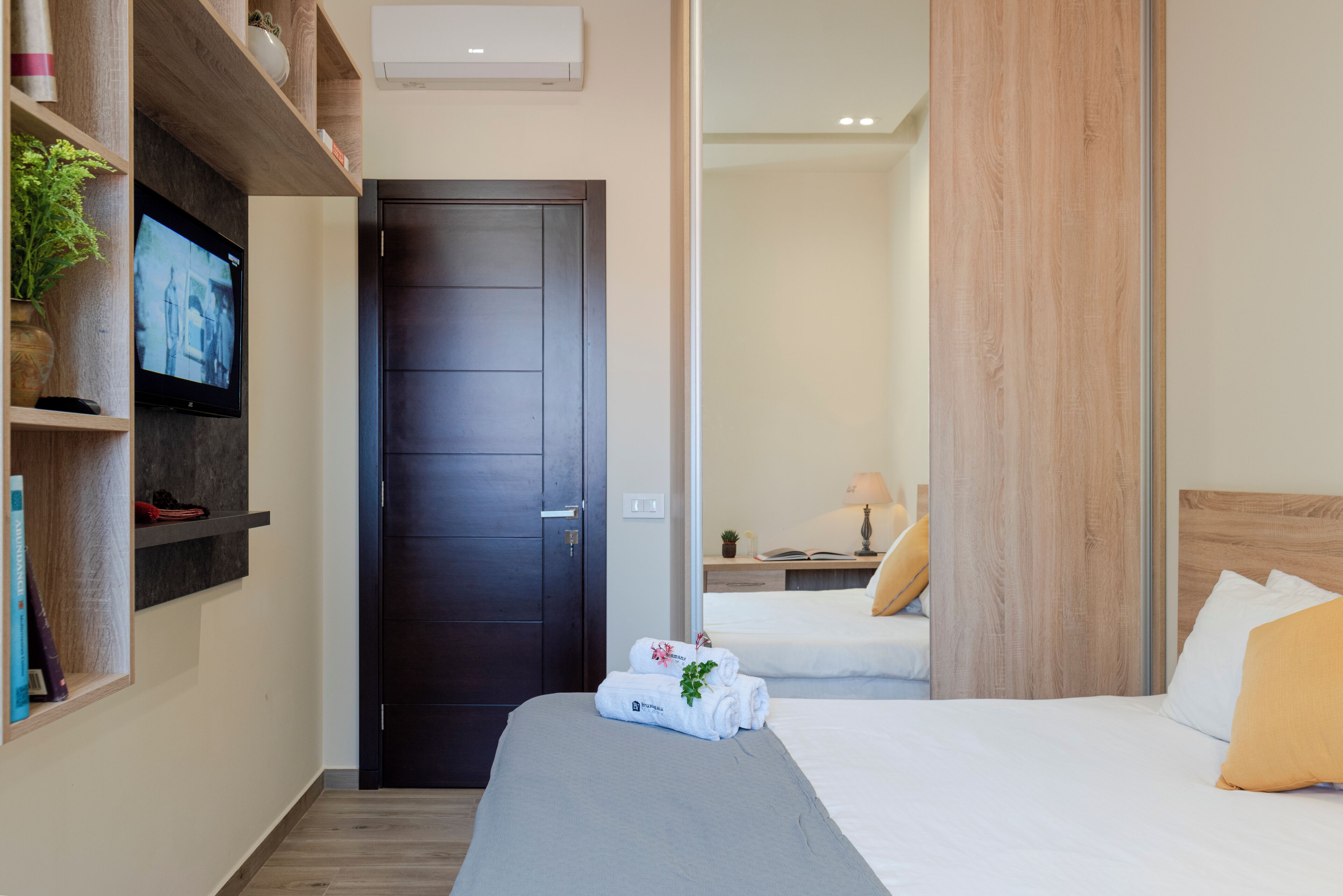 3 chambres, bureau, fer et planche à repasser, Wi-Fi gratuit