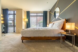 3 quartos, ferros/tábuas de passar roupa, Wi-Fi, roupa de cama