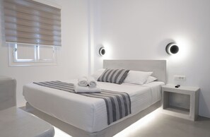 3 chambres, coffres-forts dans les chambres, fer et planche à repasser