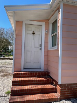 Property entrance - Seaside Retreat (Wachapreague)