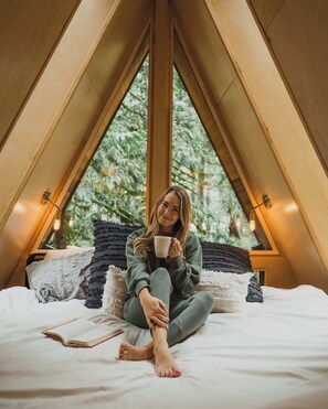 2 bedrooms - The Treeframe Cabin (Index)