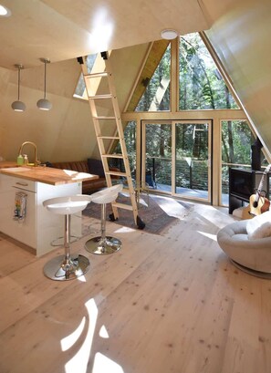 Interior - The Treeframe Cabin (Index)