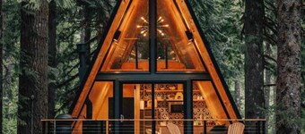 The Treeframe Cabin- Hot Tub + Sauna + Cold Plunge