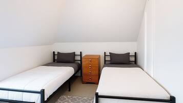 House (6 Bedrooms) | Floor plan