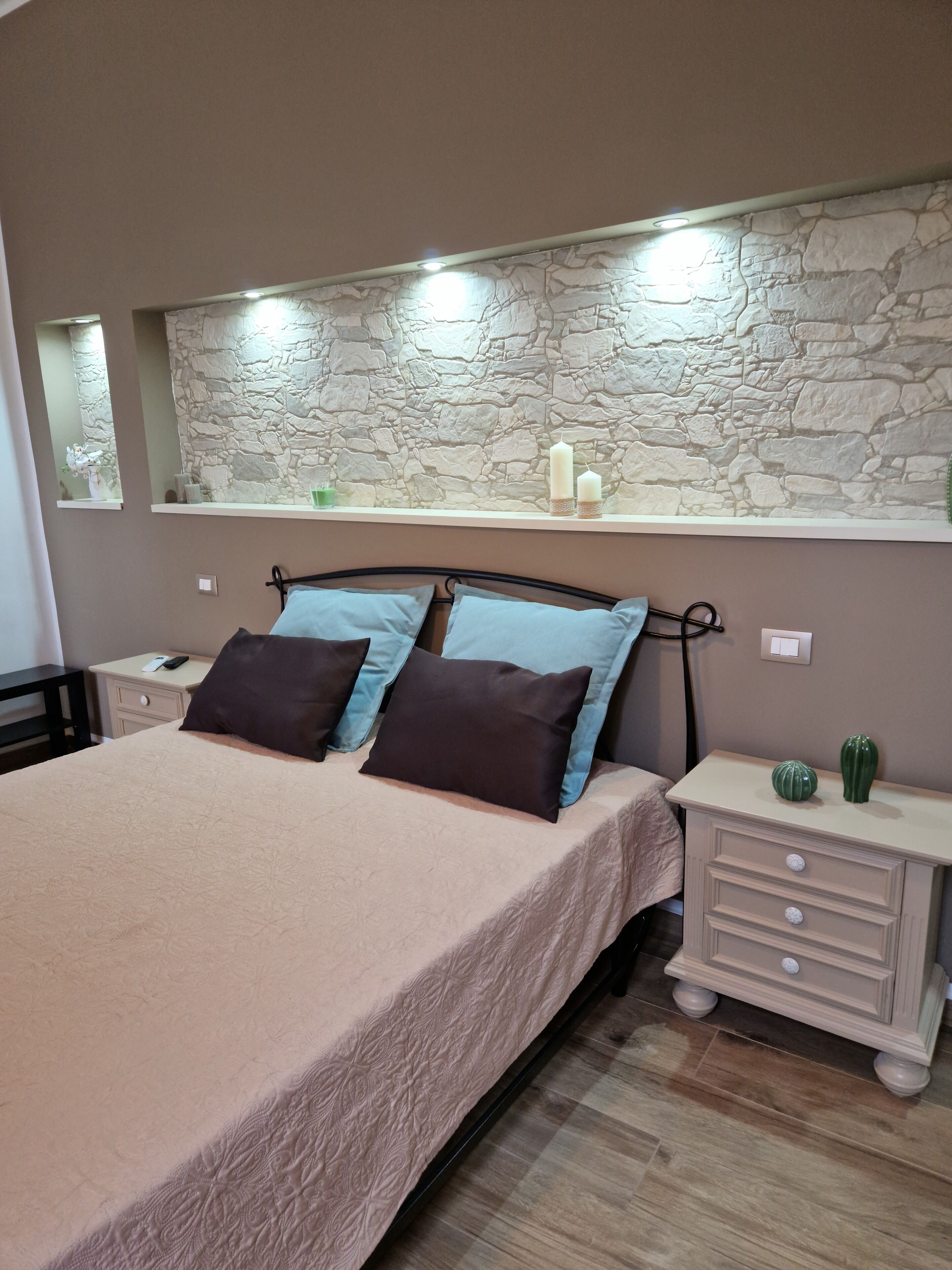 Citrus Yellow - Accommodation in the central area