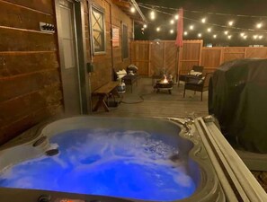 Terrace/patio - Honeycomb Hideout | Big Bear Cabin w/ Spa (Big Bear)