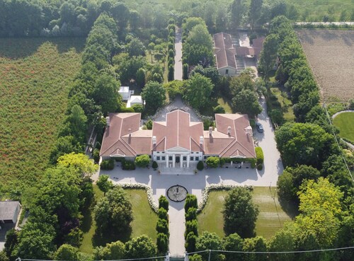 Amazing Palladian Villa [Venice - Padua].