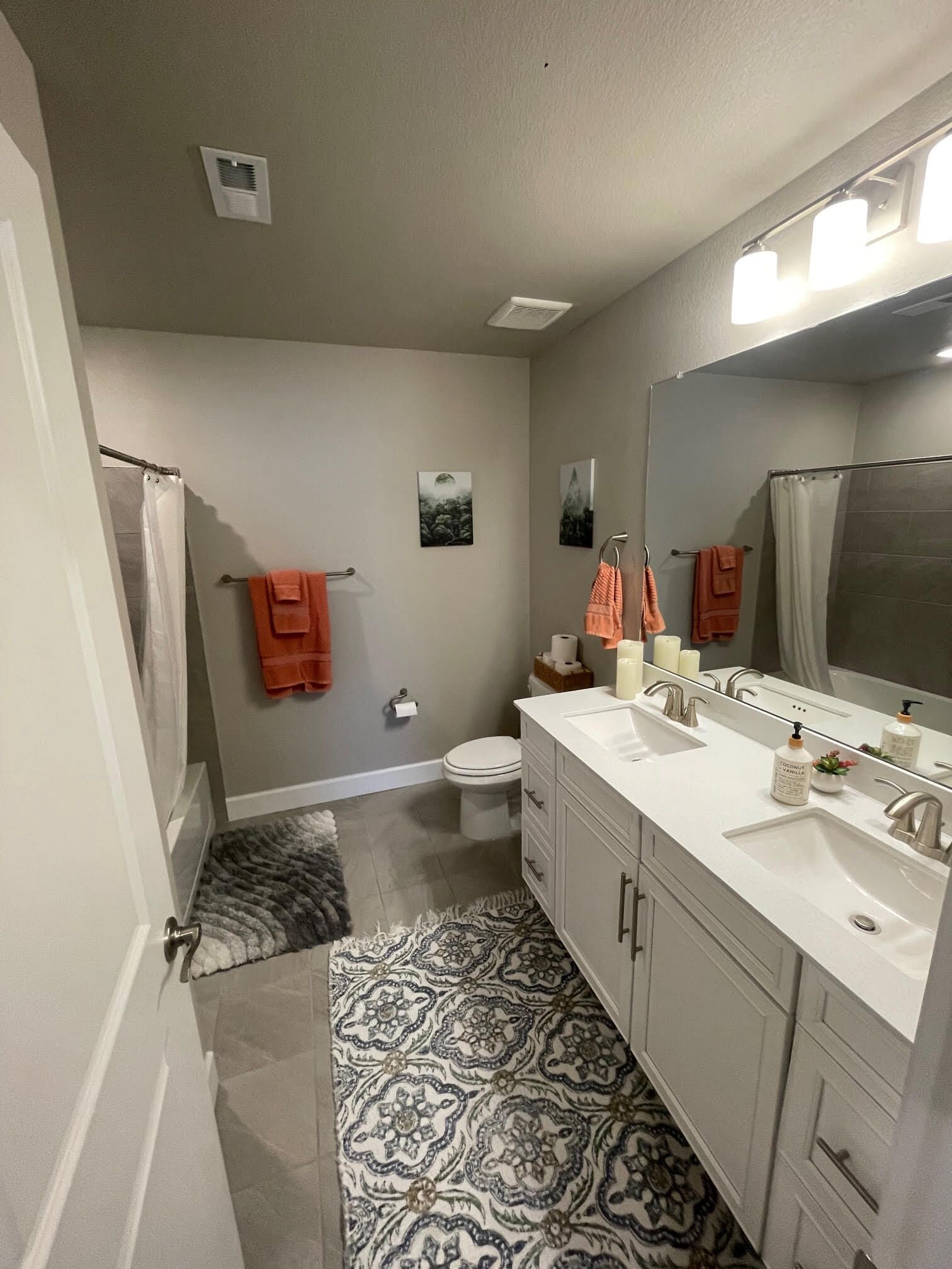 Quiet Arvada Home - easy access to Denver, Boulder, Golden - 20minutes to CU