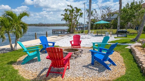 Studio with Patio - Turtle Cove - Welcome to our stunning, newly renovated studio condo!