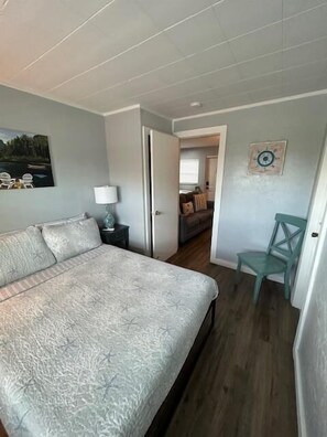 1 quarto, escrivaninha