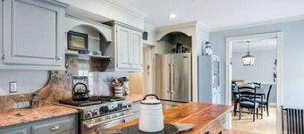 18th Cent. Charm in Historic Downtown Annapolis