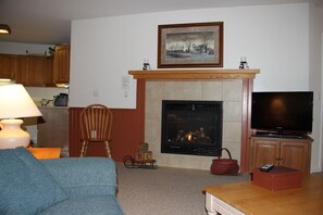 Living area - July 4th Week at Smugglers Notch (Jeffersonville)