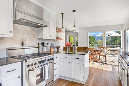 Luxury Vineyard Creek Ranch Sonoma
