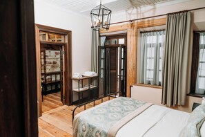 Gallery Studio Suite | Free WiFi, bed sheets - Nill's Stone House Otel (Cesme)