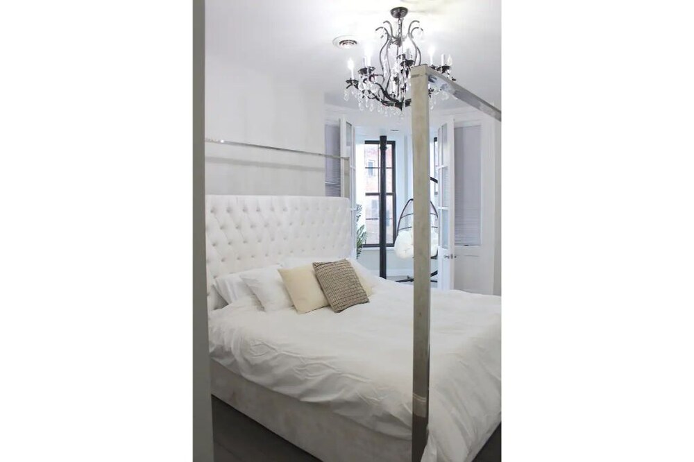 ★ BEAUTIFUL 2 BED 2 BATH w/ SOAKER TUB + W/D★