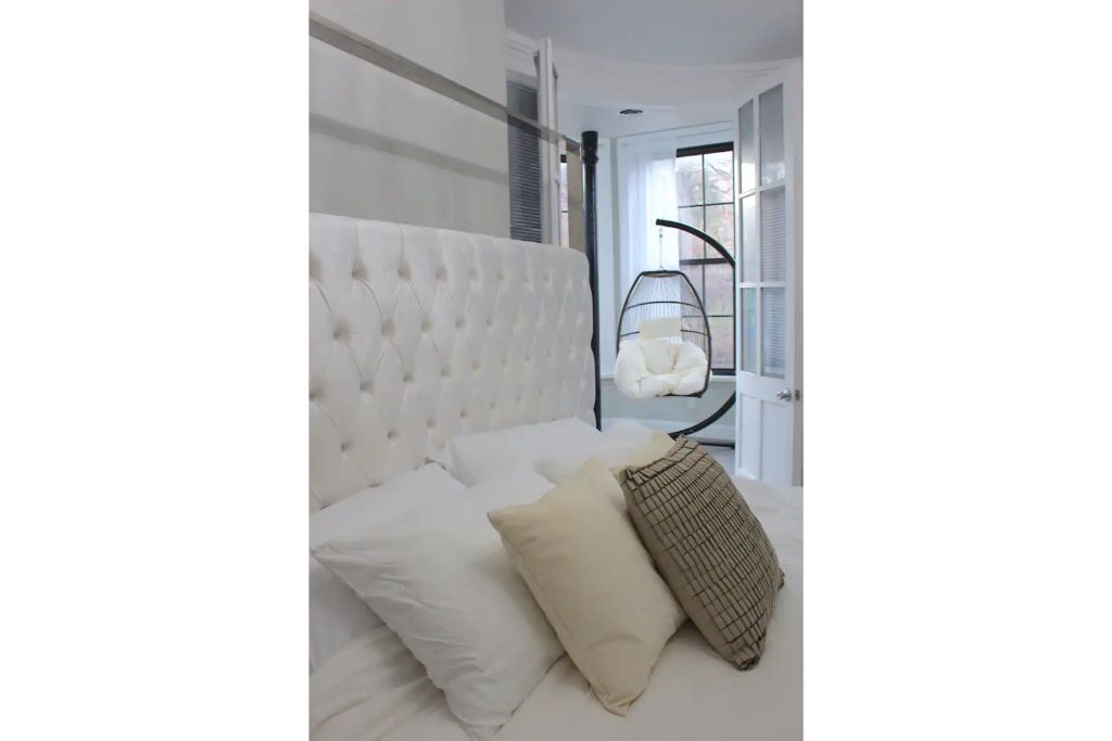 ★ BEAUTIFUL 2 BED 2 BATH w/ SOAKER TUB + W/D★