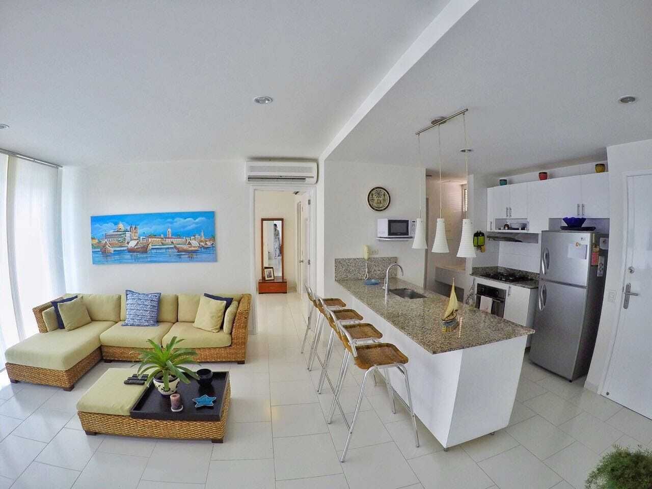 apartment 1 minute from the beach..