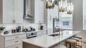 Townhome | Private kitchen