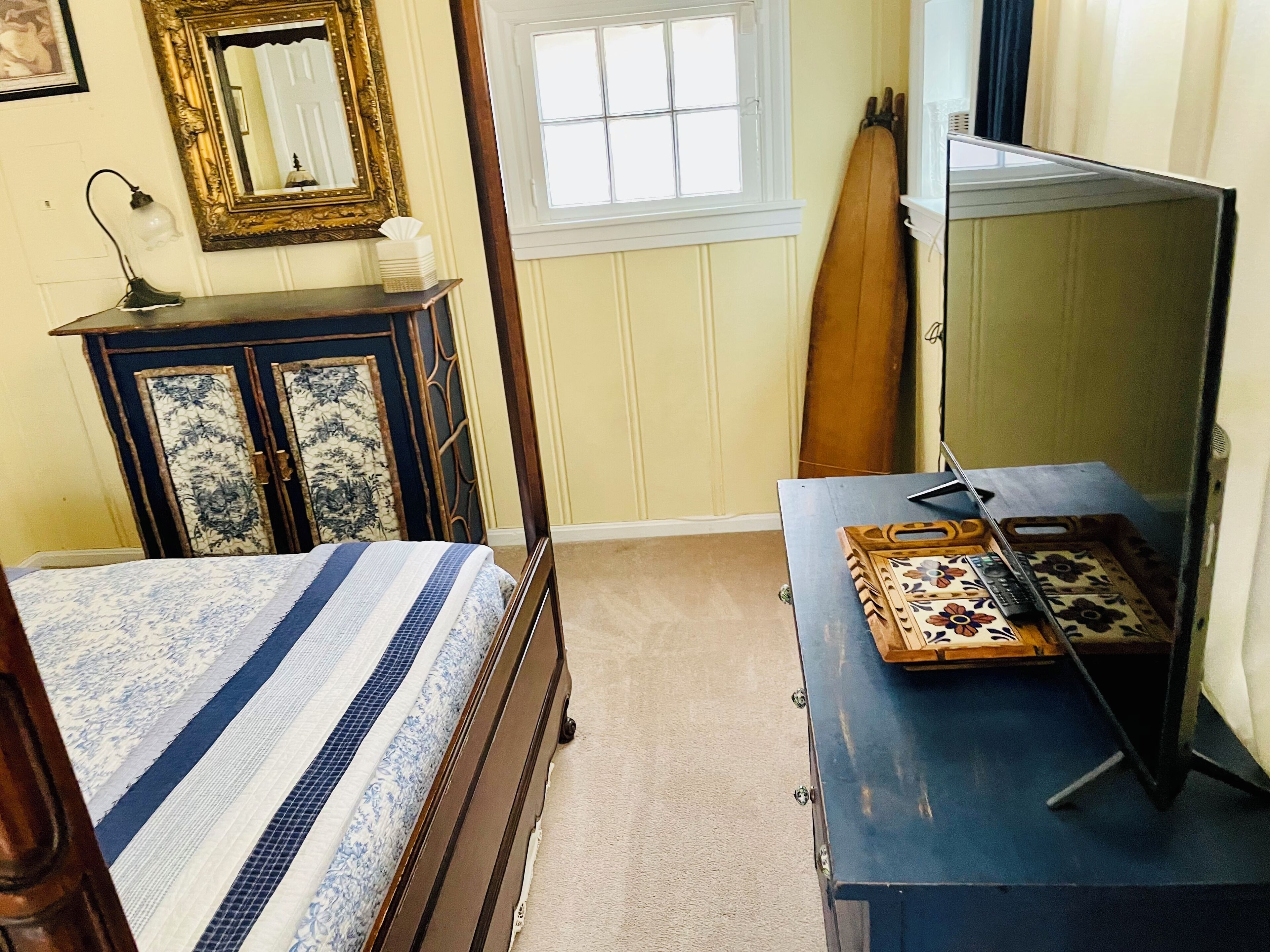 2 dormitorios, escritorio, tabla de planchar con plancha y wifi gratis