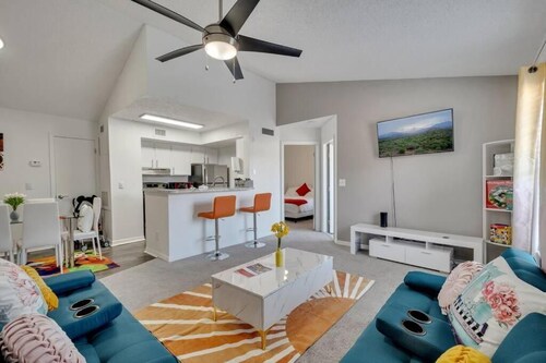 Stylish Disney Themed Family Unit- 10 Mins Away from Disney