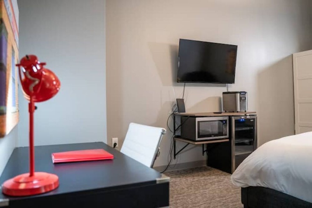 Pleasant Downtown suite