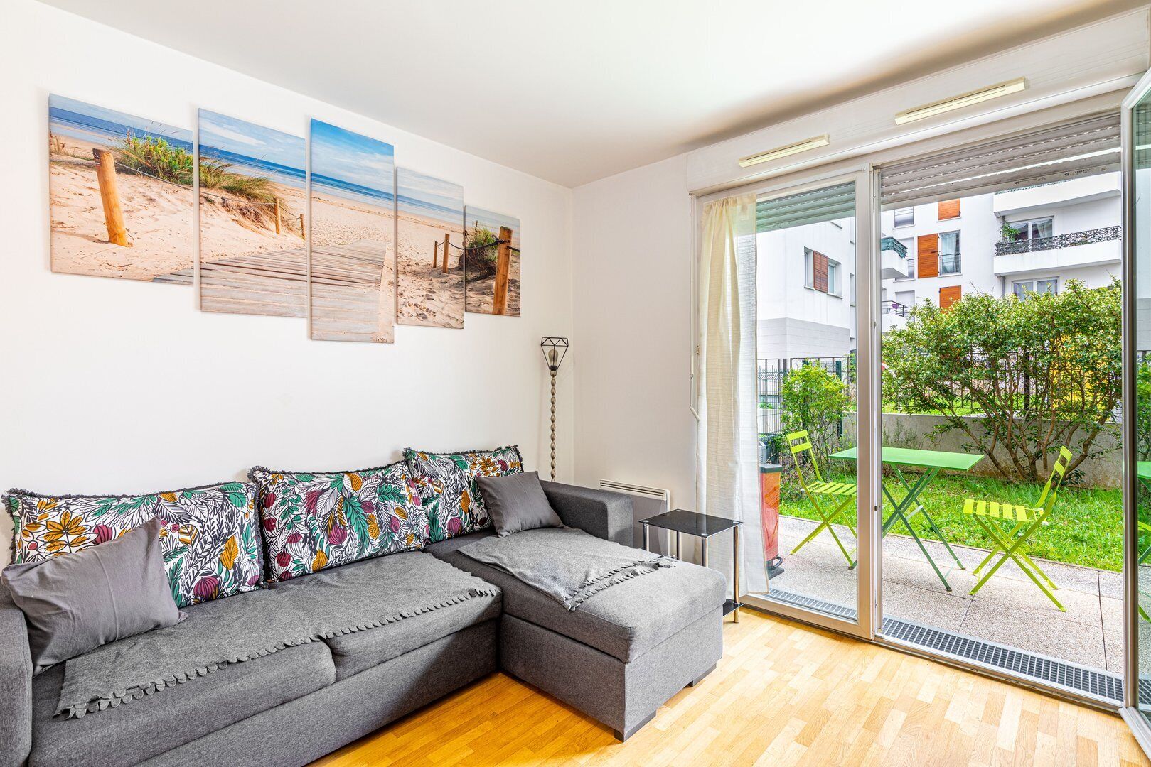 GuestReady - Lovely stay with a garden in Antony