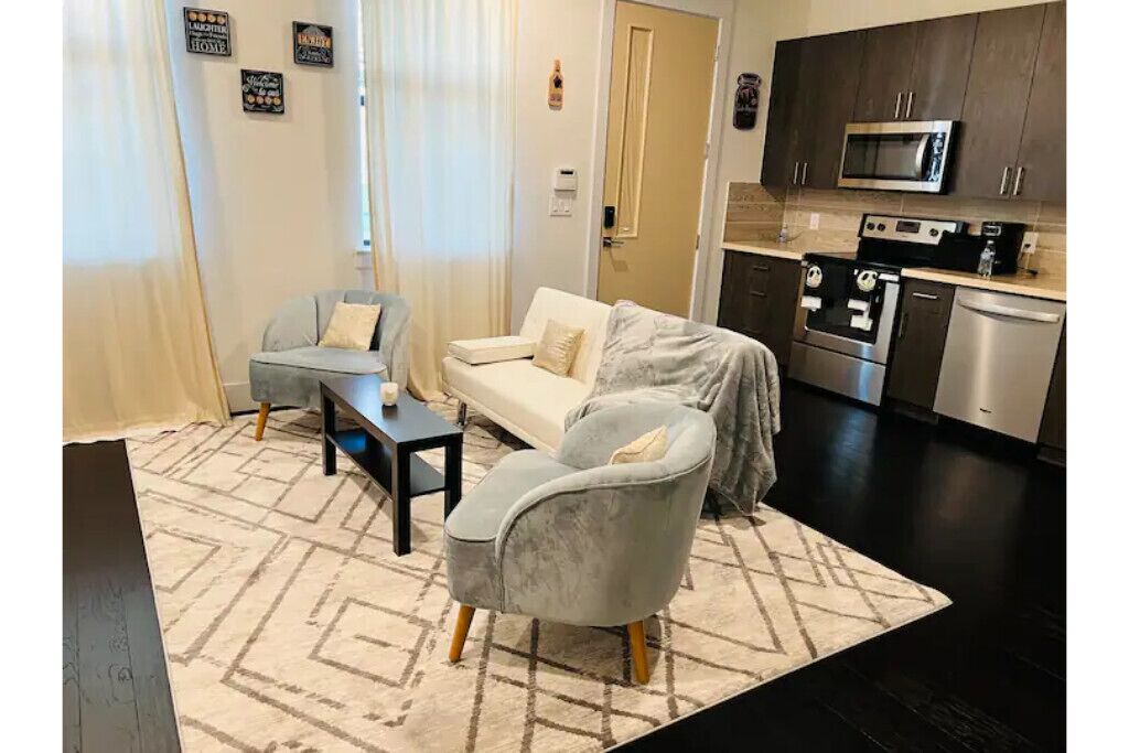 Lux 1 Bedroom Entire Condo in Houston Downtown