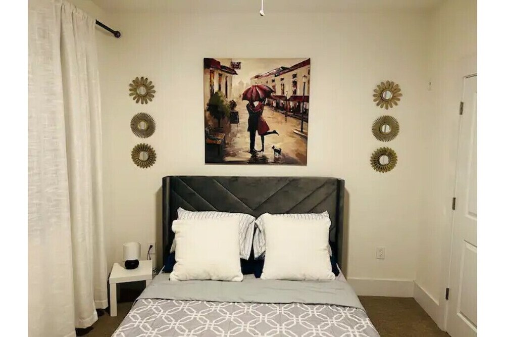 Lux 1 Bedroom Entire Condo in Houston Downtown Houston Vrbo