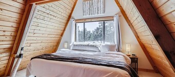 *Adorable A-Frame* Hot Tub | Pac-Man | Fire Pit