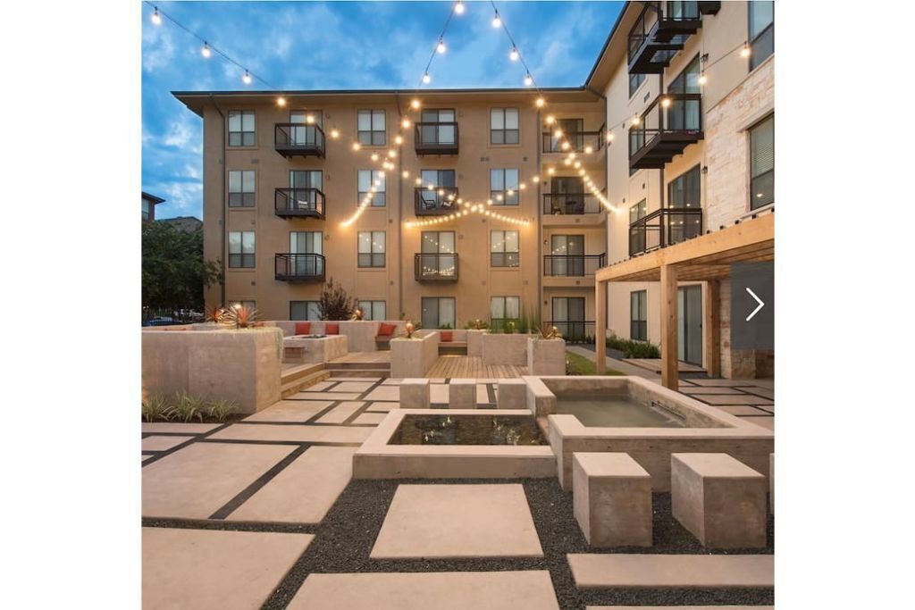 The Domain, Austin, TX - 1BR, 2 beds - near shopping center/bars/restaurants etc