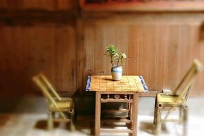 Unclassified image, 5 of 148, button - Yanshe Inn (Huangshan City)