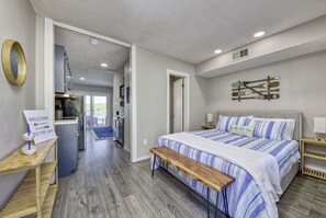 1 bedroom, travel cot, free WiFi, bed sheets