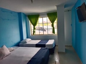 Wifi gratis y ropa de cama 