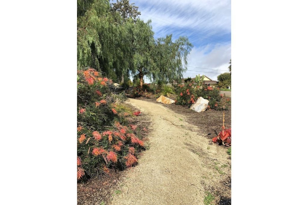 RV with a view, private/1 mile to beautiful beach
