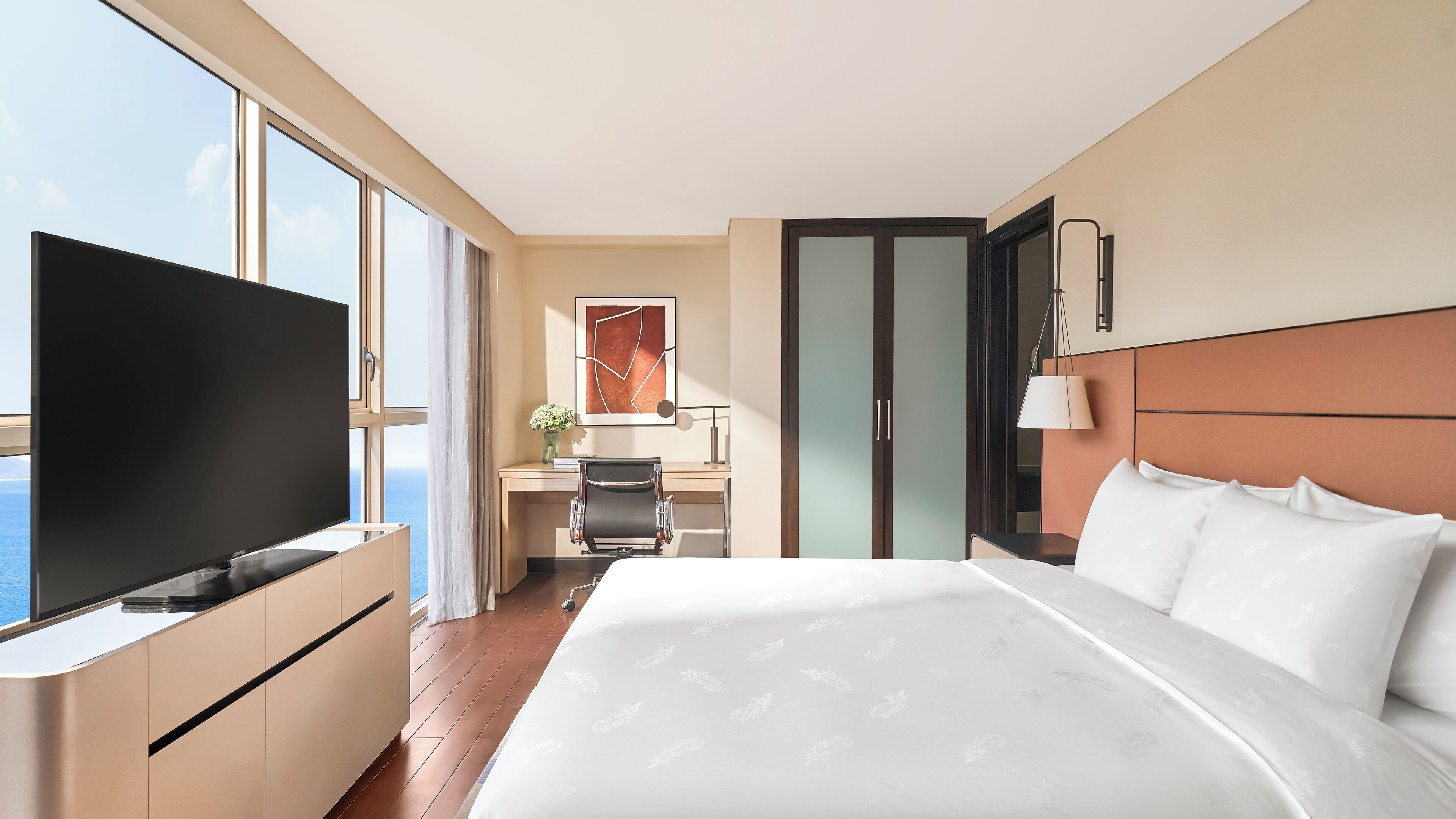 套房, 2 间卧室 (Dual Level, 2 King) | 客房内保险箱、笔记本电脑工作区、隔音、熨斗/熨衣板